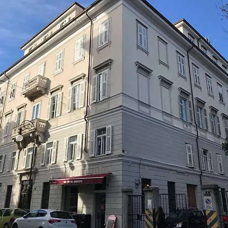 Apartment L'arco Living 2