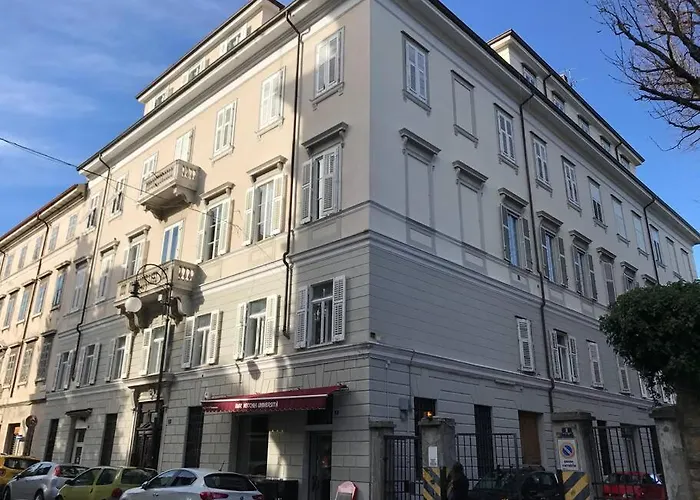 Apartamento L'arco Living 2